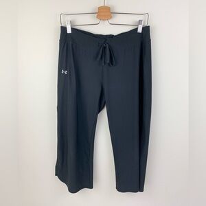Under Armour Black Capri Pants Workout Y2K Vintage Style Athleisure